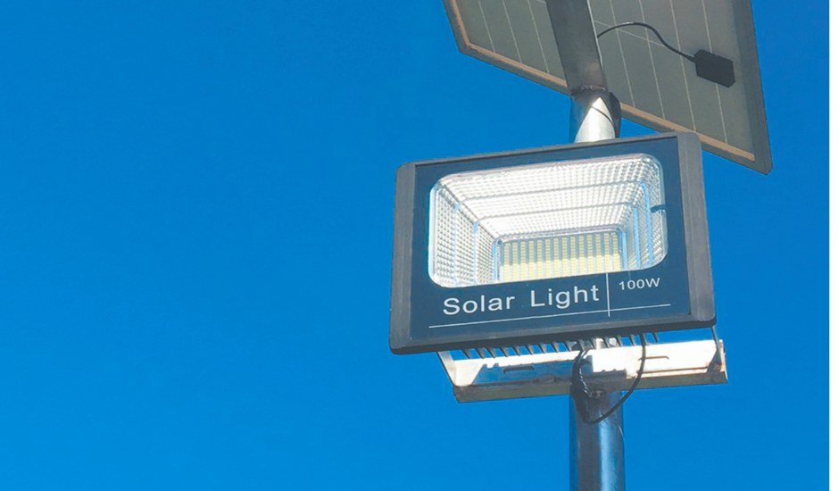 solar- powered- flood-light